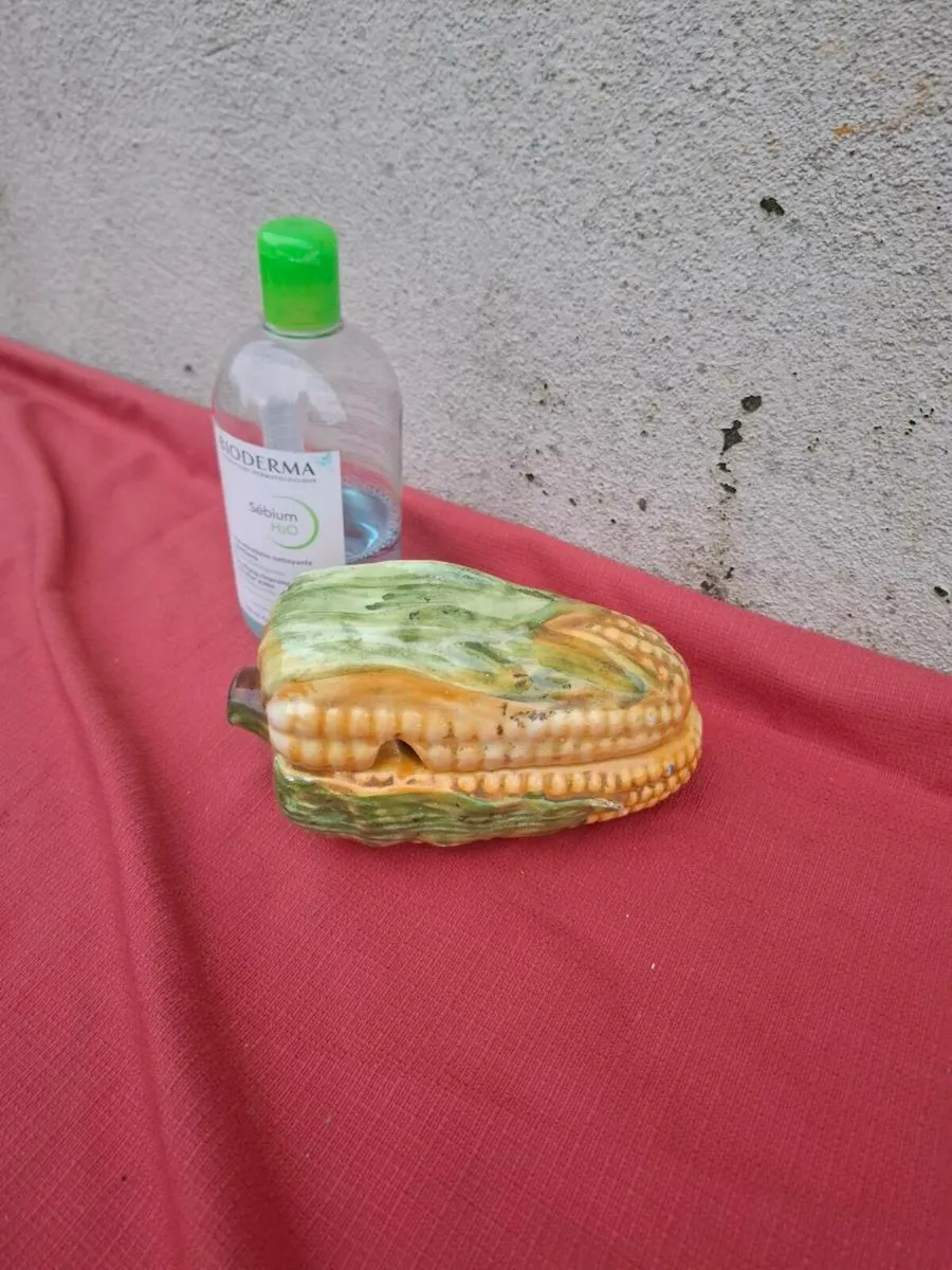 Corn vintage butter dish postage possible - Image 1