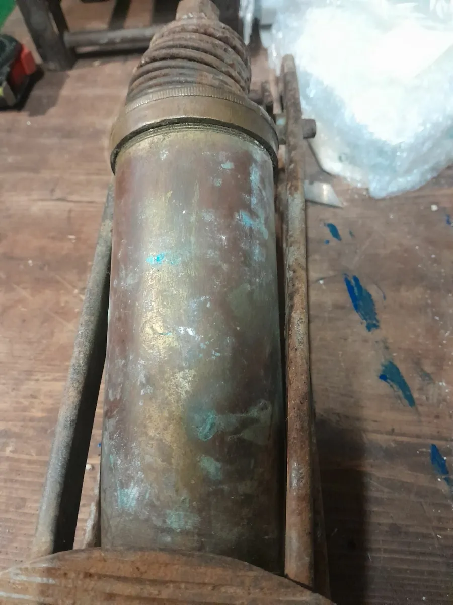 Vintage kismet lorry  foot pump - Image 1