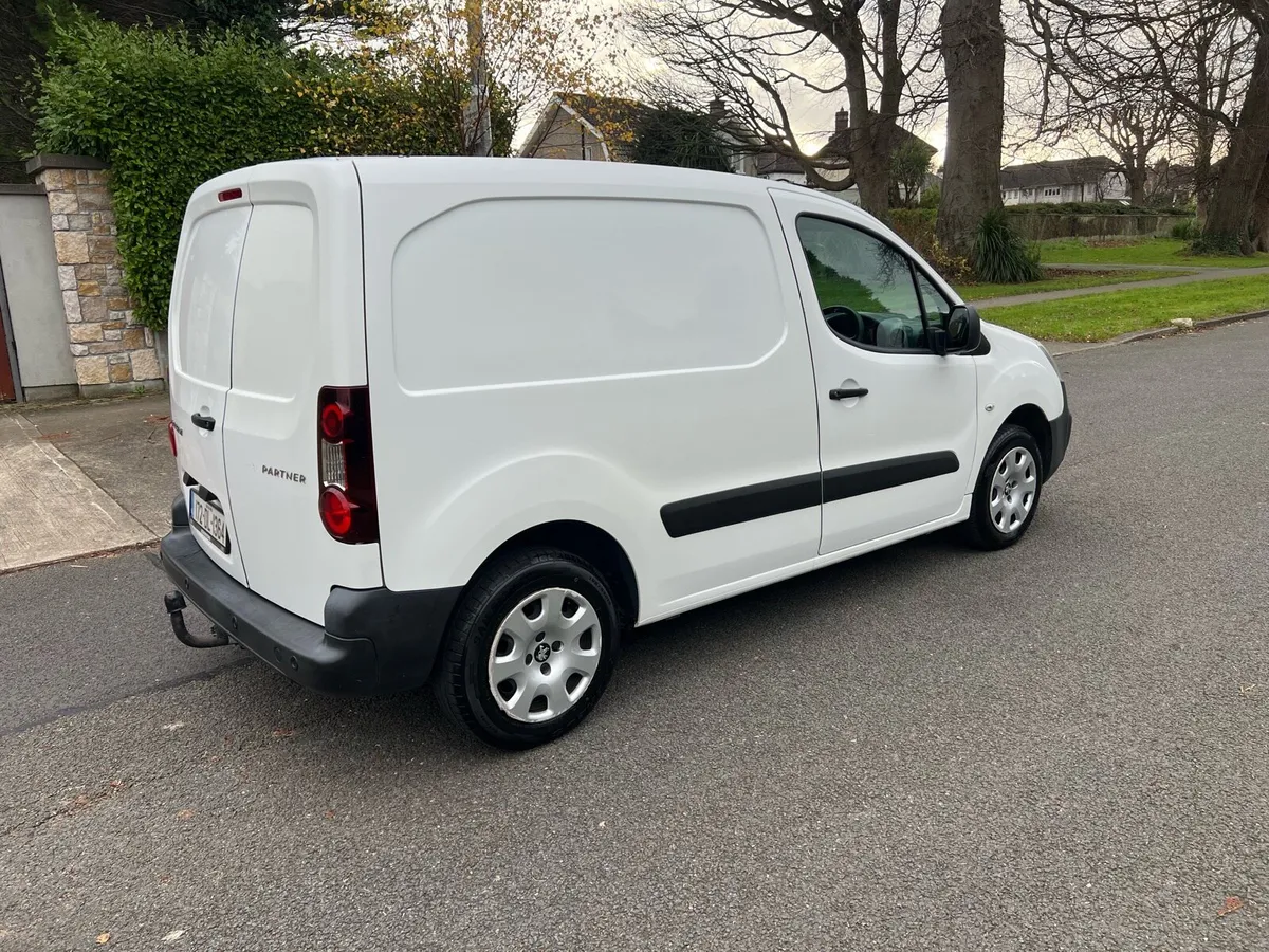 2017 Peugeot Partner 3Seats New Doe Low KMs - Image 2