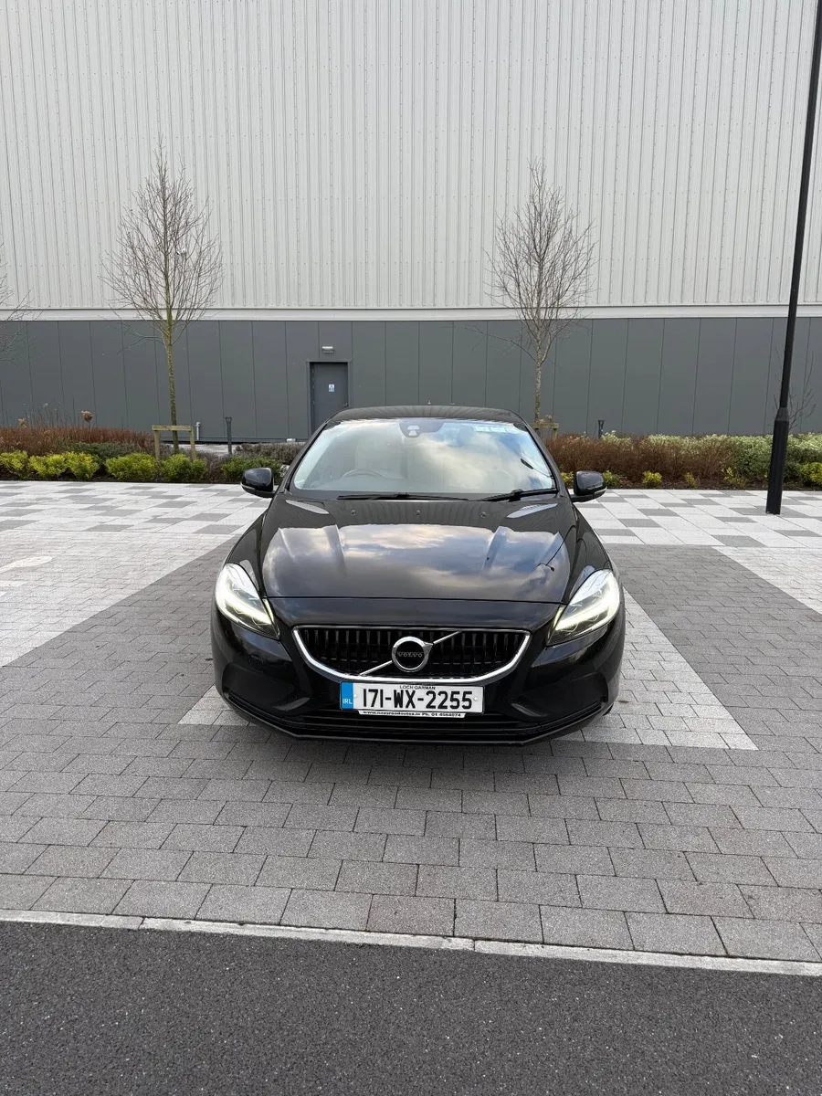 Volvo V40 2017 - Image 3