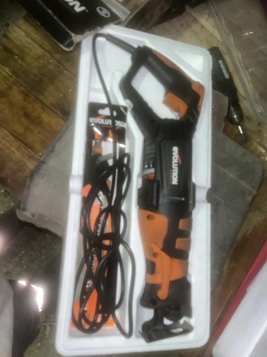 Evolution Sabre Saw - Image 3