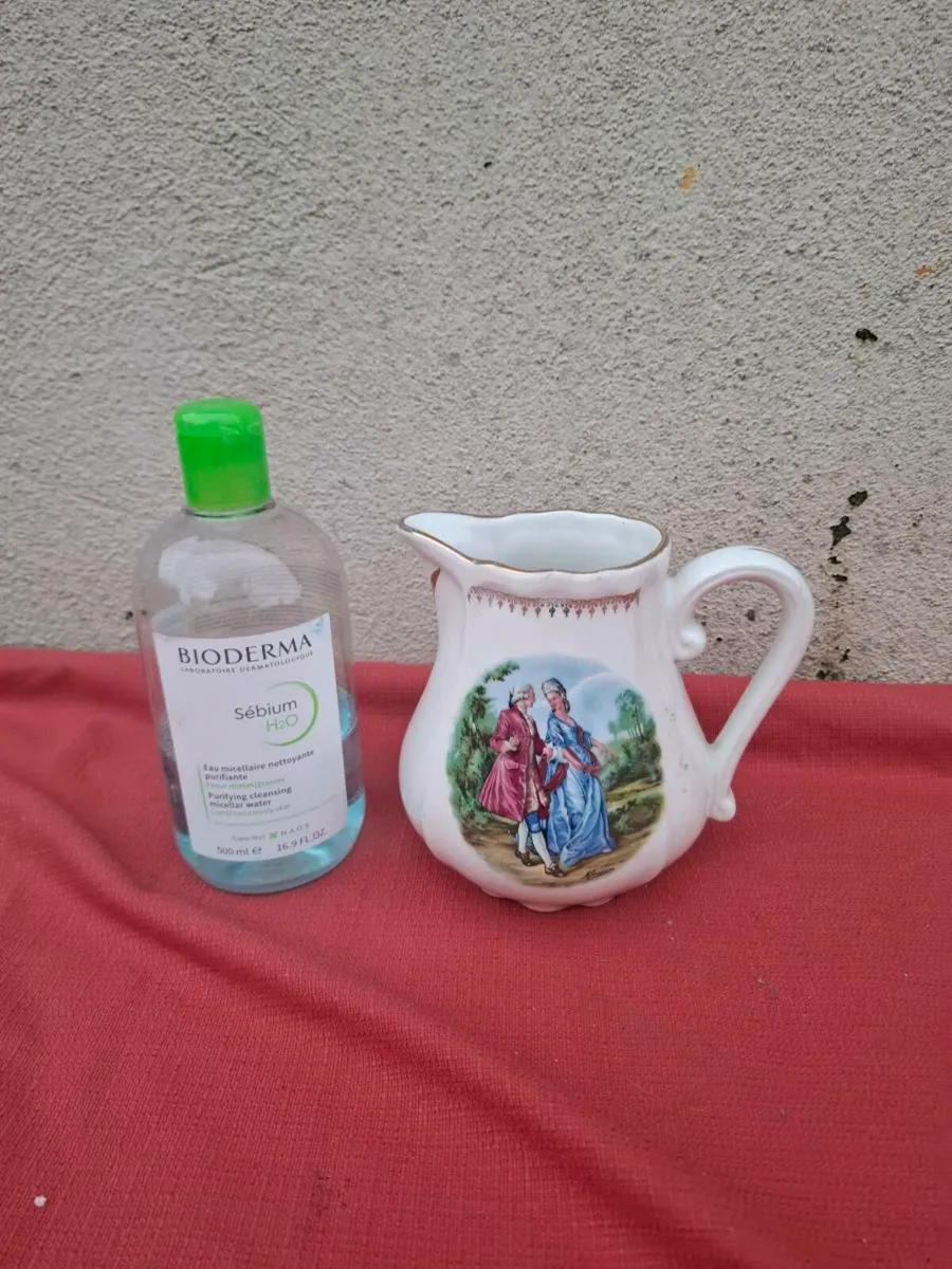 Marquise jug postage possible - Image 1