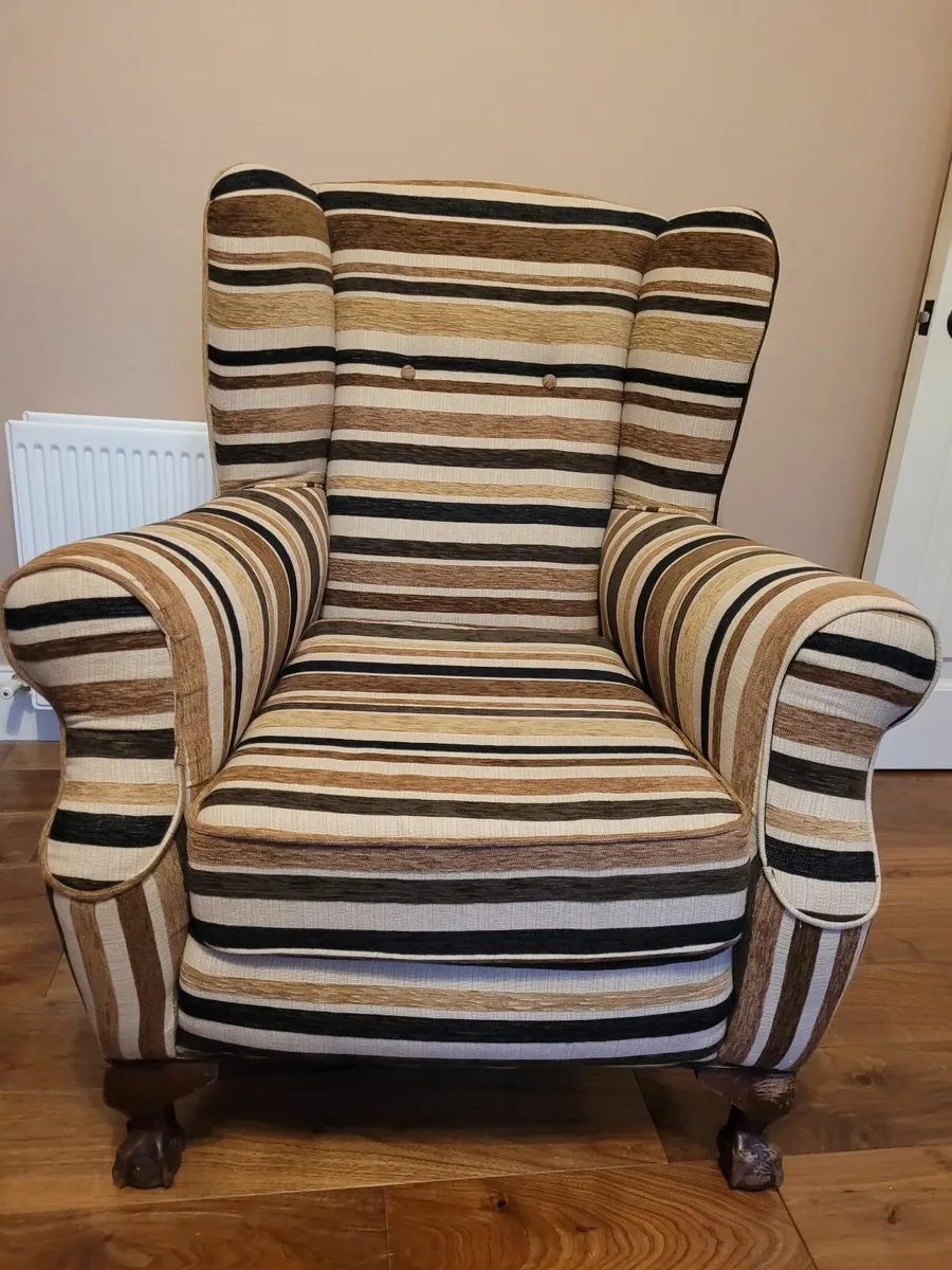 Queen Anne Armchair - Image 1