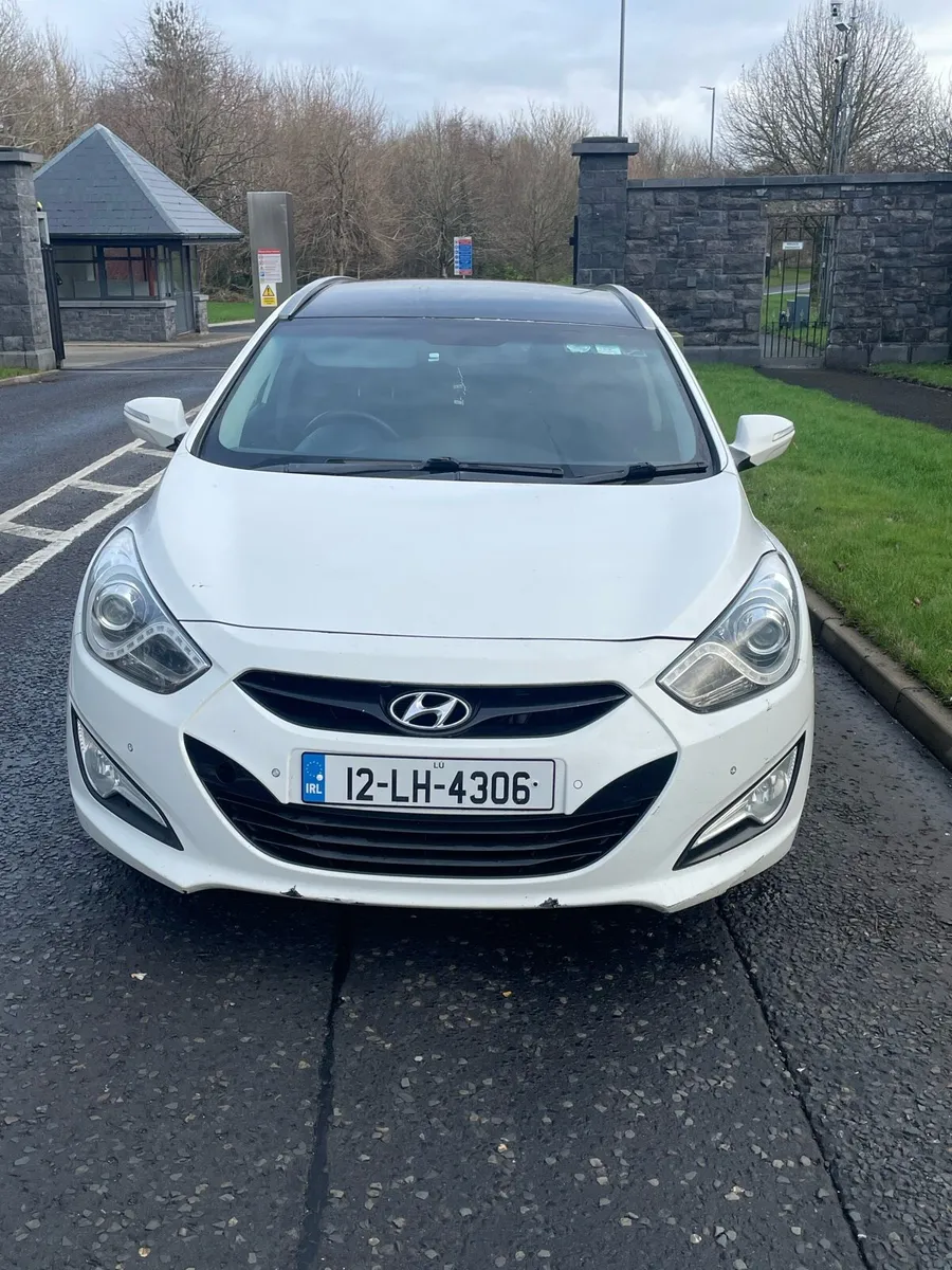 2012 Hyundai 140 NCT 09.2026 tax 03,2026 - Image 3