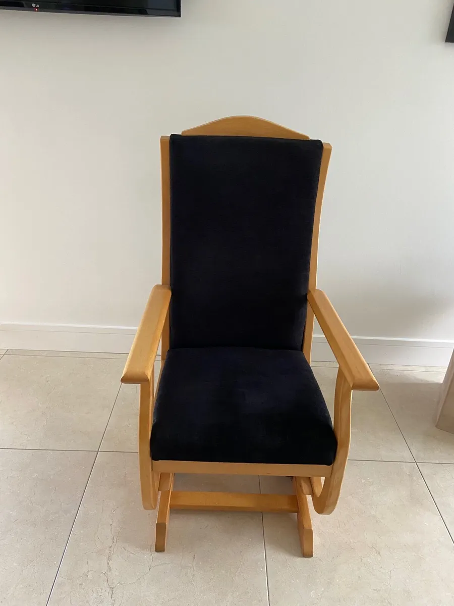 Rocking Chair - Image 2