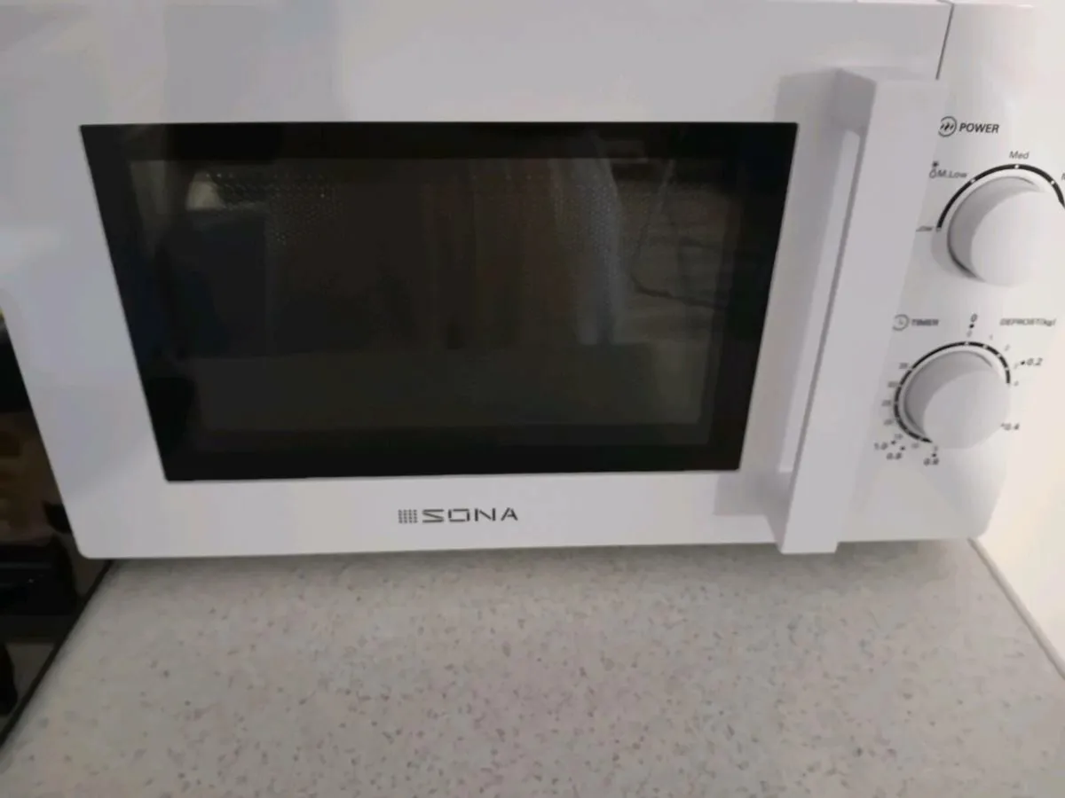 SONA Microwave Oven - Image 2