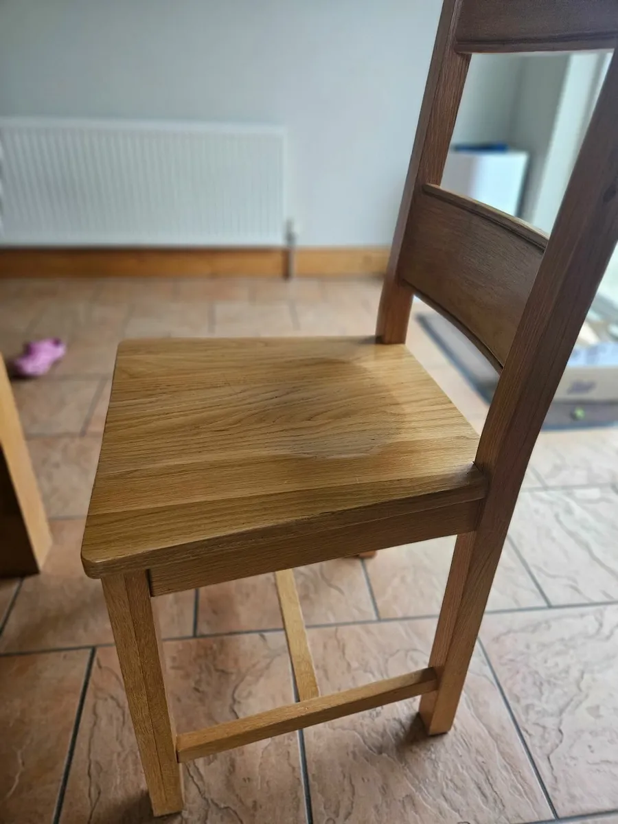 Kitchen tanle 6 chairs - Image 1