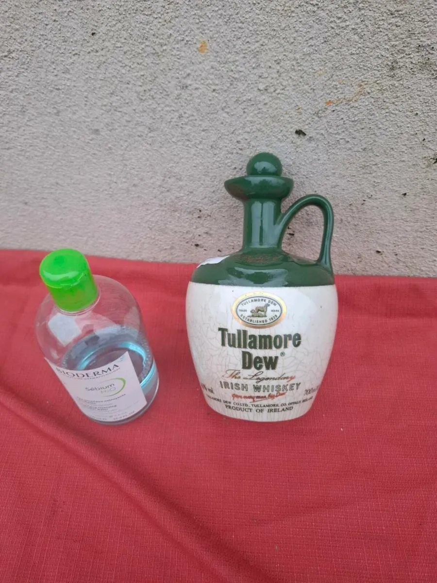 Tullamore dew whiskey bottle postage possible