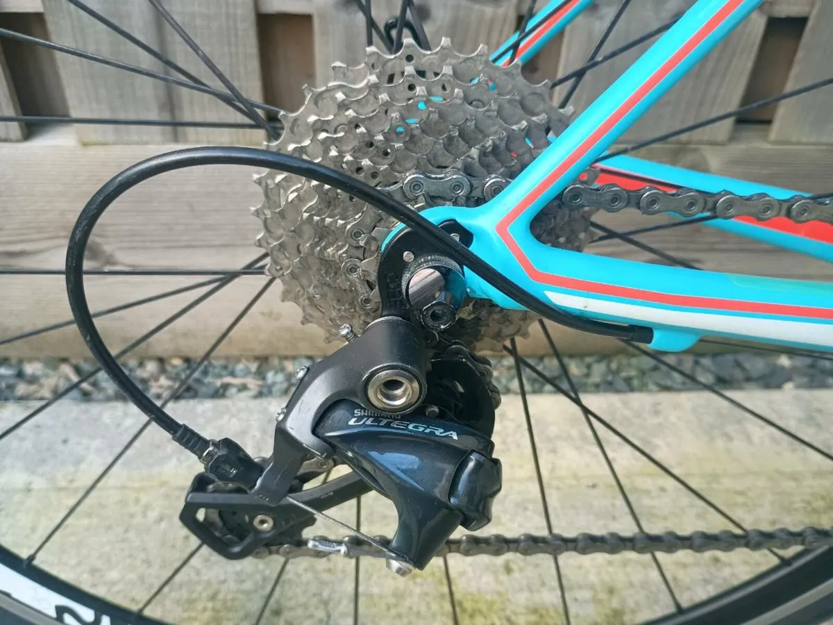 Cube Axial Race Full Carbon 47cm - Image 3