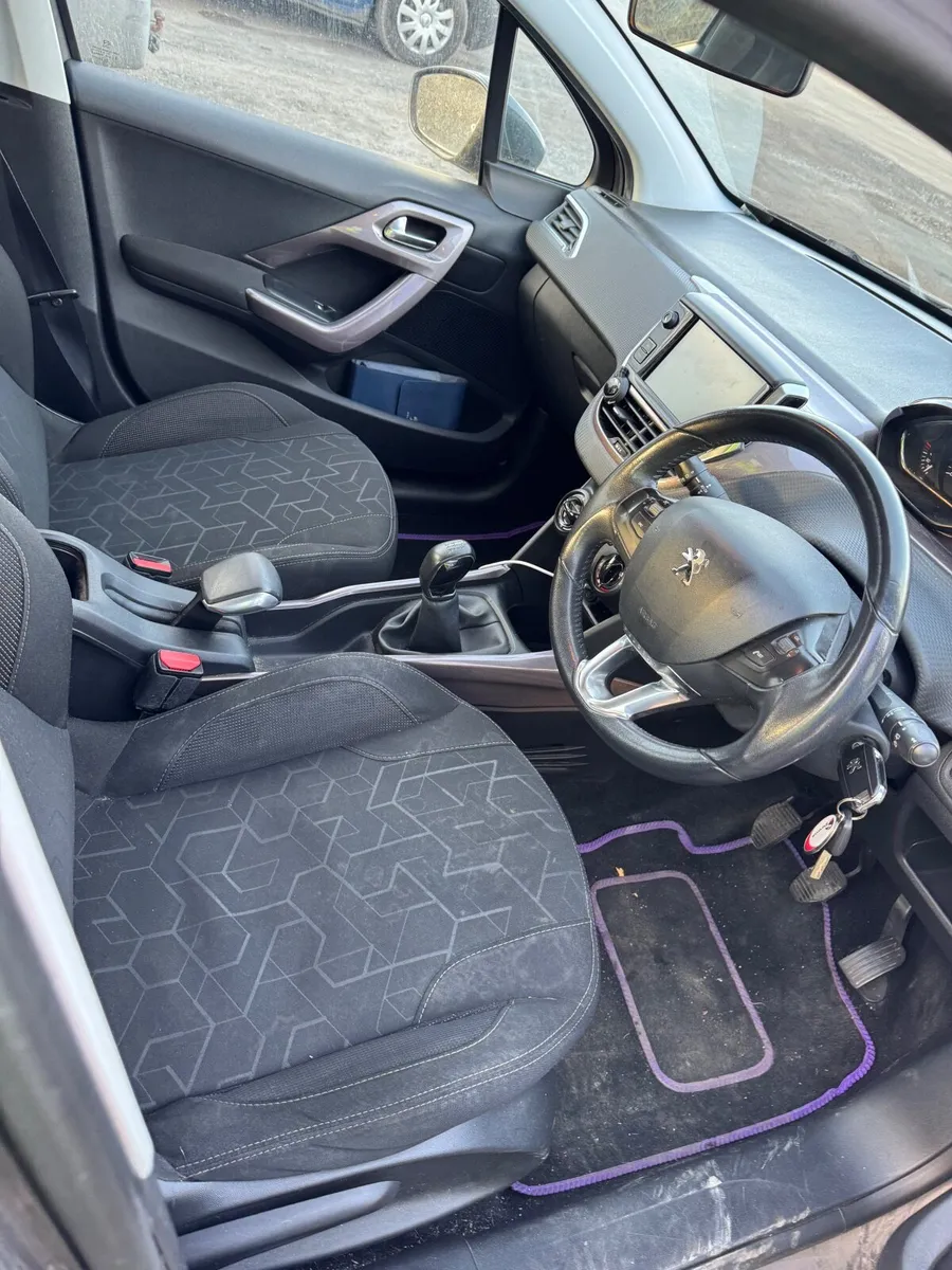 Peugeot 2008 2015 - Image 2