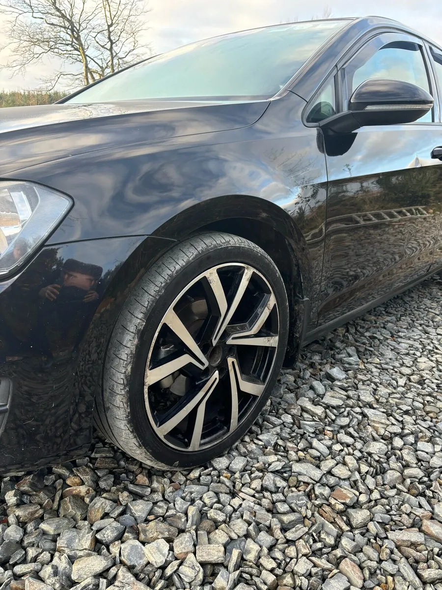 2014 Volkswagen Golf - Image 4