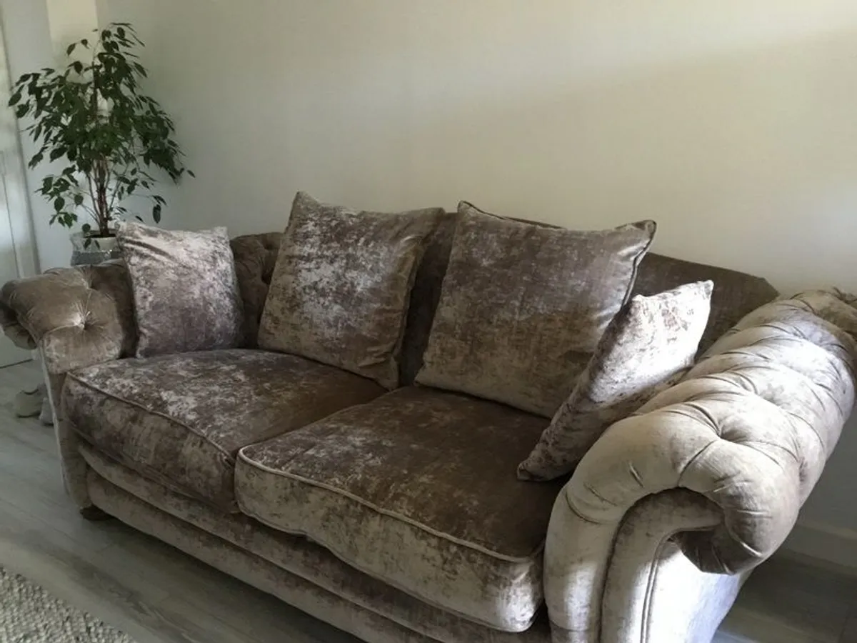 Couch 2 Seater Large - Image 1