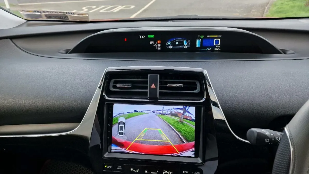 Toyota prius LEATHER seats - Image 2