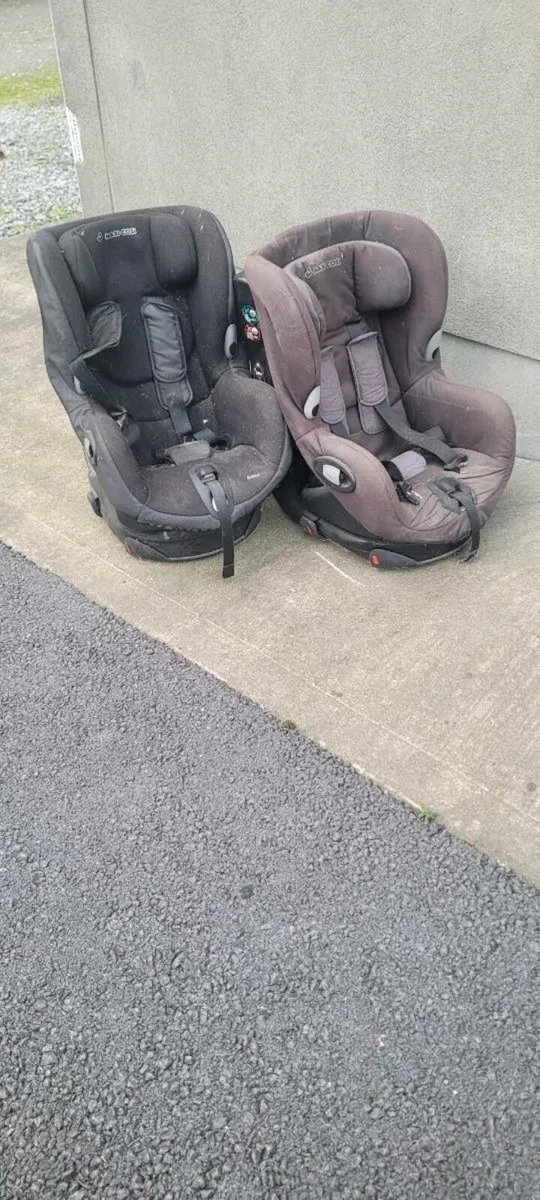 Car seat x 2 - Image 2