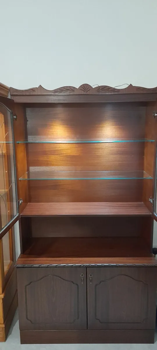 Display Cabinet - Image 1