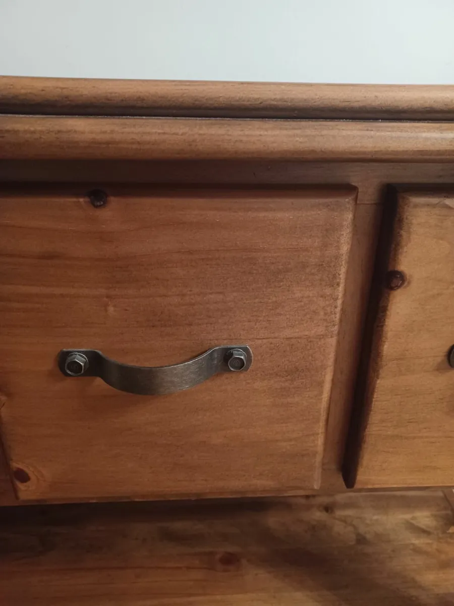 Console Table - Image 3