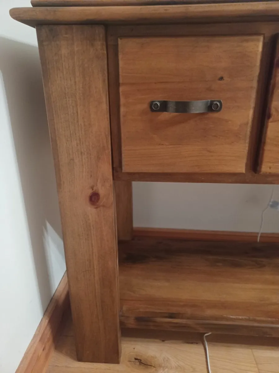 Console Table - Image 4