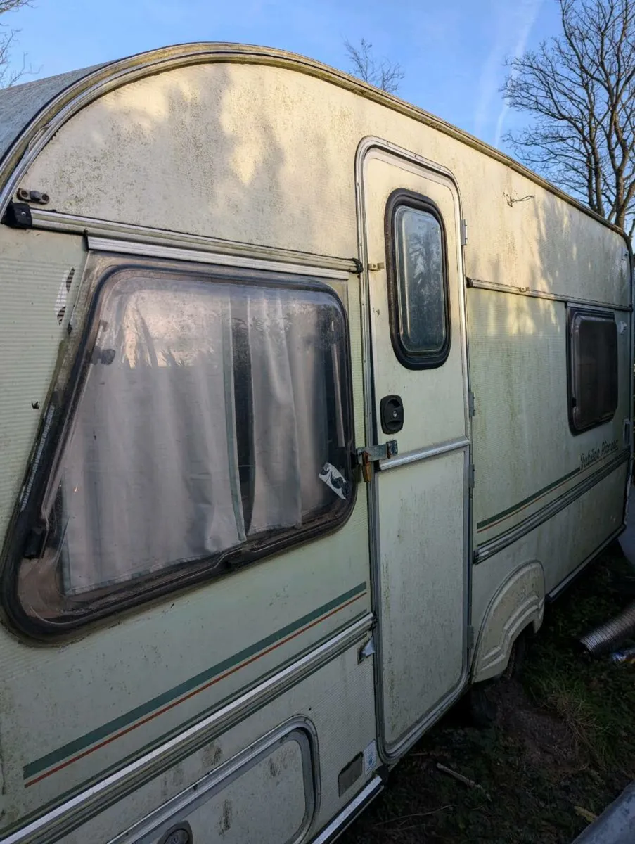 Caravan - Image 3