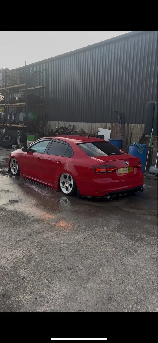 Bagged mk6 Jetta - Image 2
