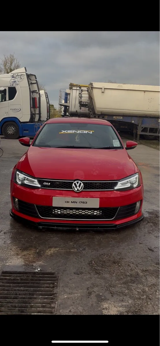 Bagged mk6 Jetta - Image 4