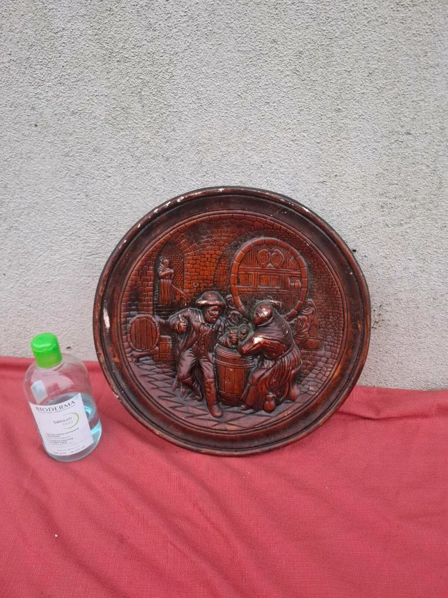 Heavy vintage plaster plate postage possible