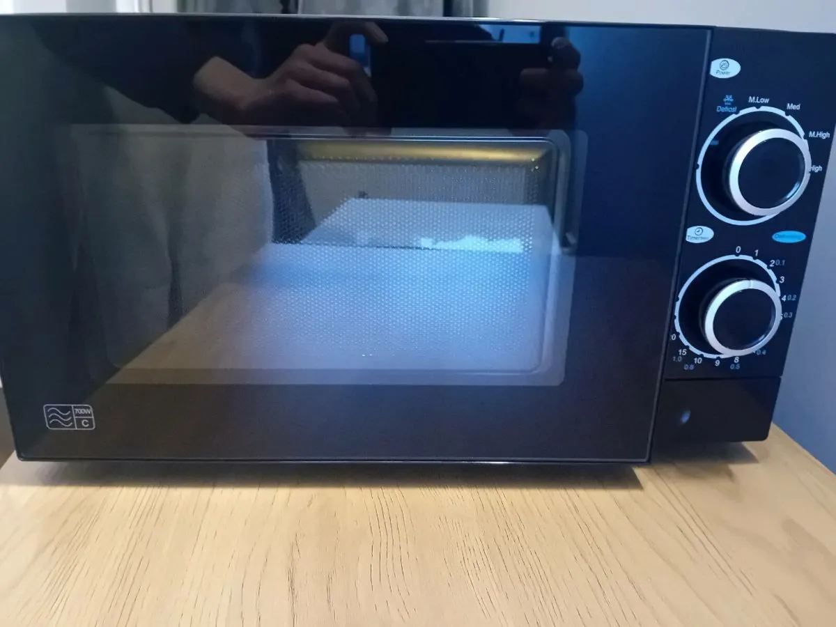 ESSENTIALS Microwave Oven - Image 1