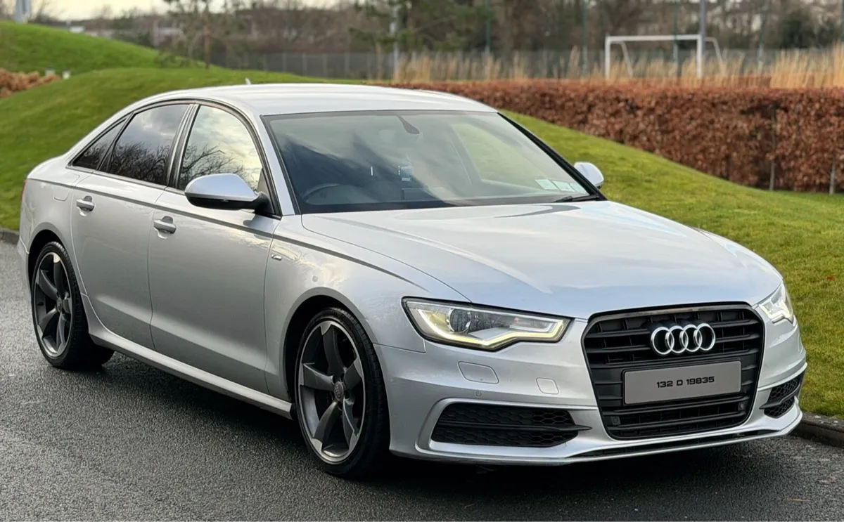 Audi A6 2.0Tdi Black Edition S line 2013. - Image 2