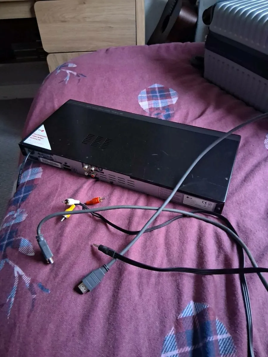 LG blue ray and dvd player - Image 3