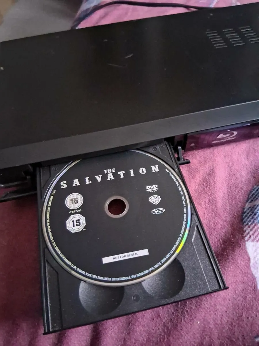 LG blue ray and dvd player - Image 4