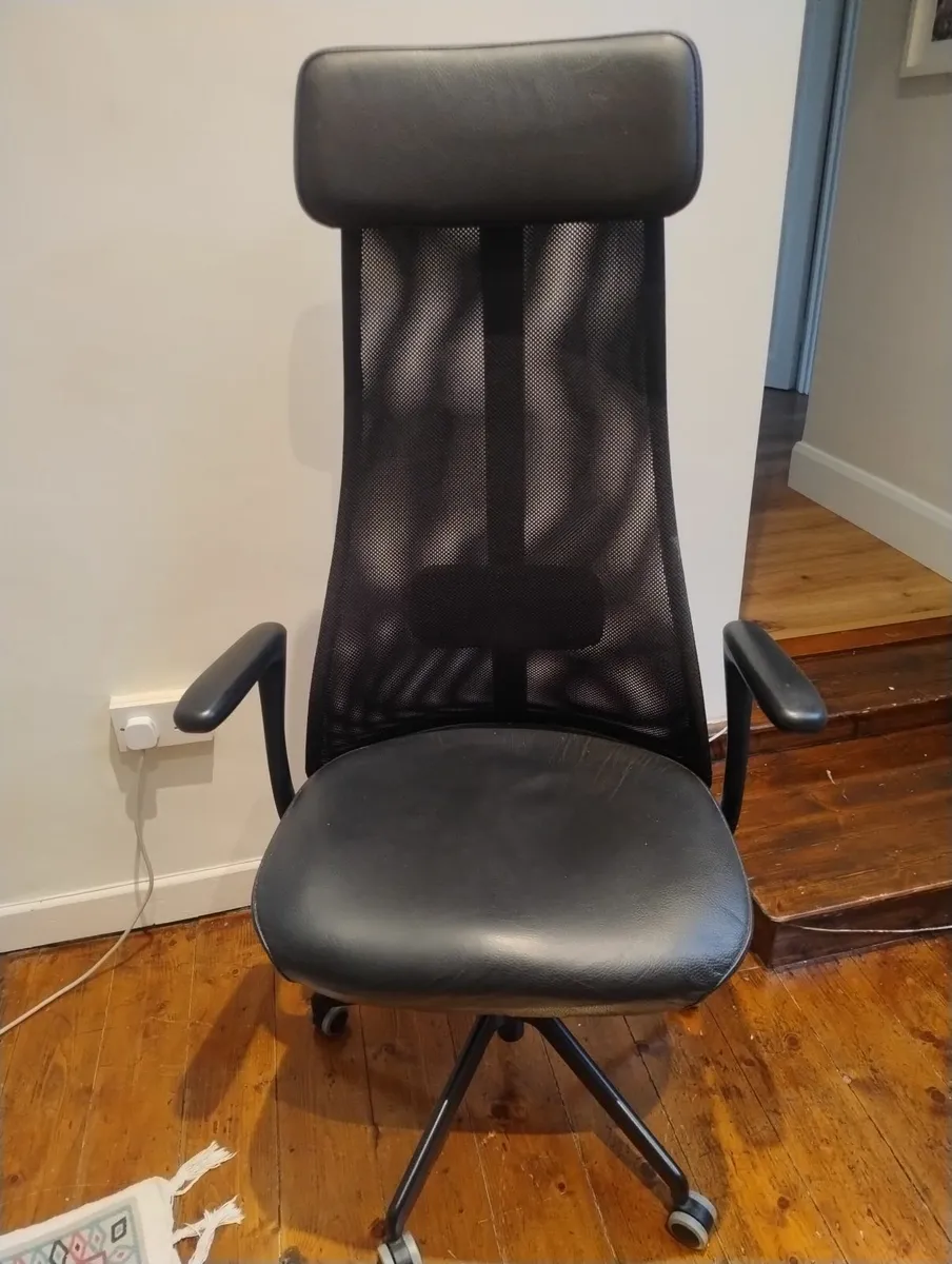 Free office chair - Image 1