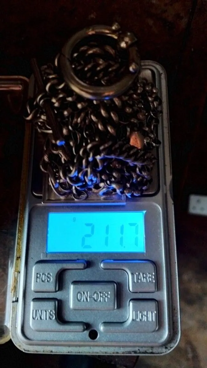 silver scrap 1 bar and all chains.