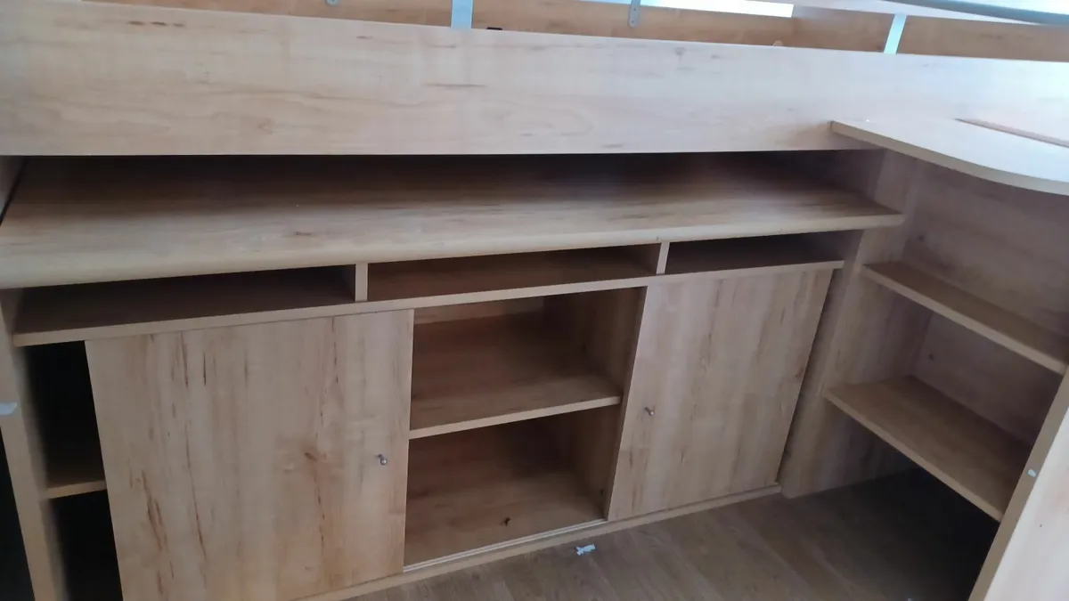 High sleeper - Image 1