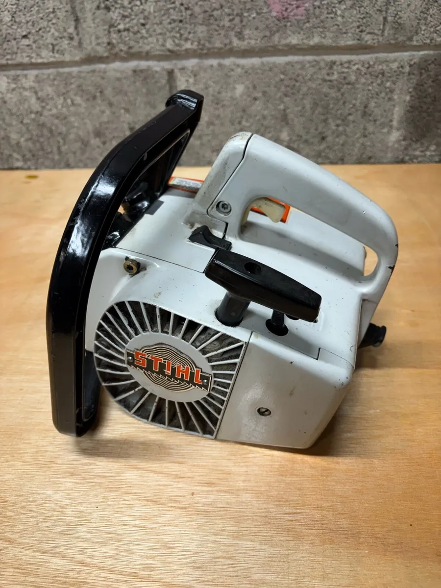 Stihl 015 chainsaw - Image 1