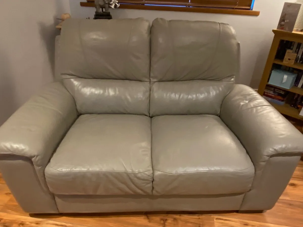 2 seater and arm chair - Image 2