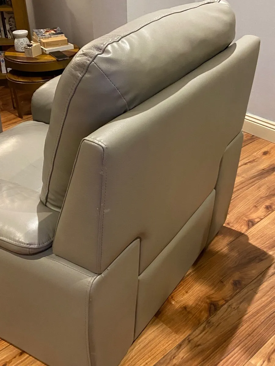 2 seater and arm chair - Image 4