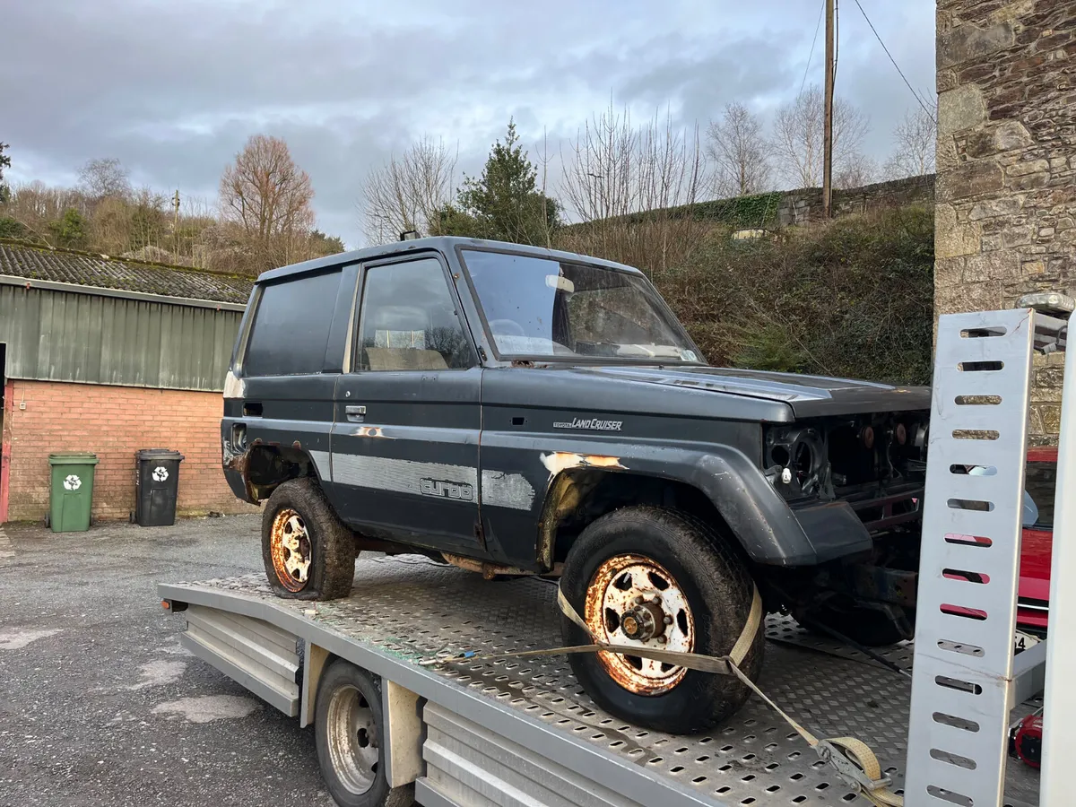 Toyota Land Cruiser 1988 - Image 1