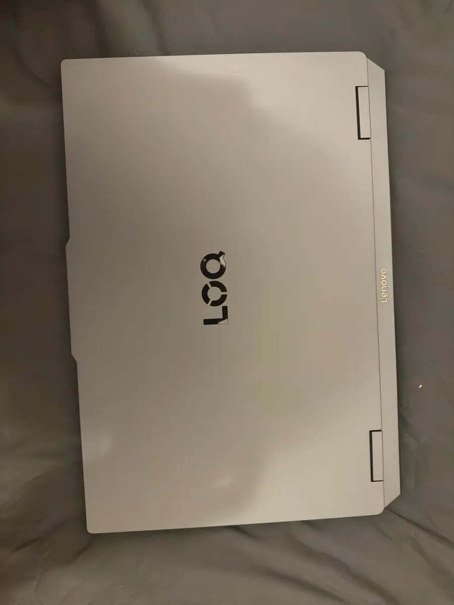 Lenovo LOQ 17i - Image 1
