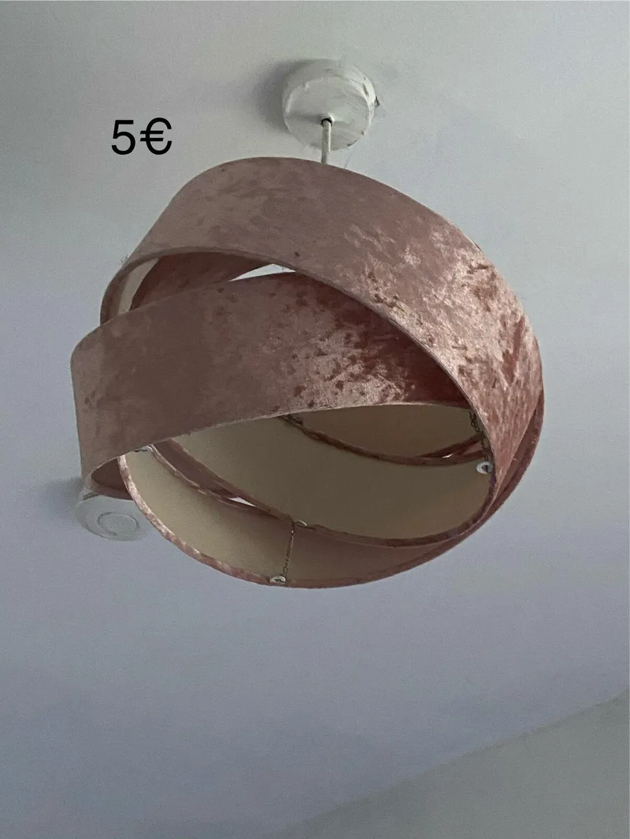 House cleaning - Image 1