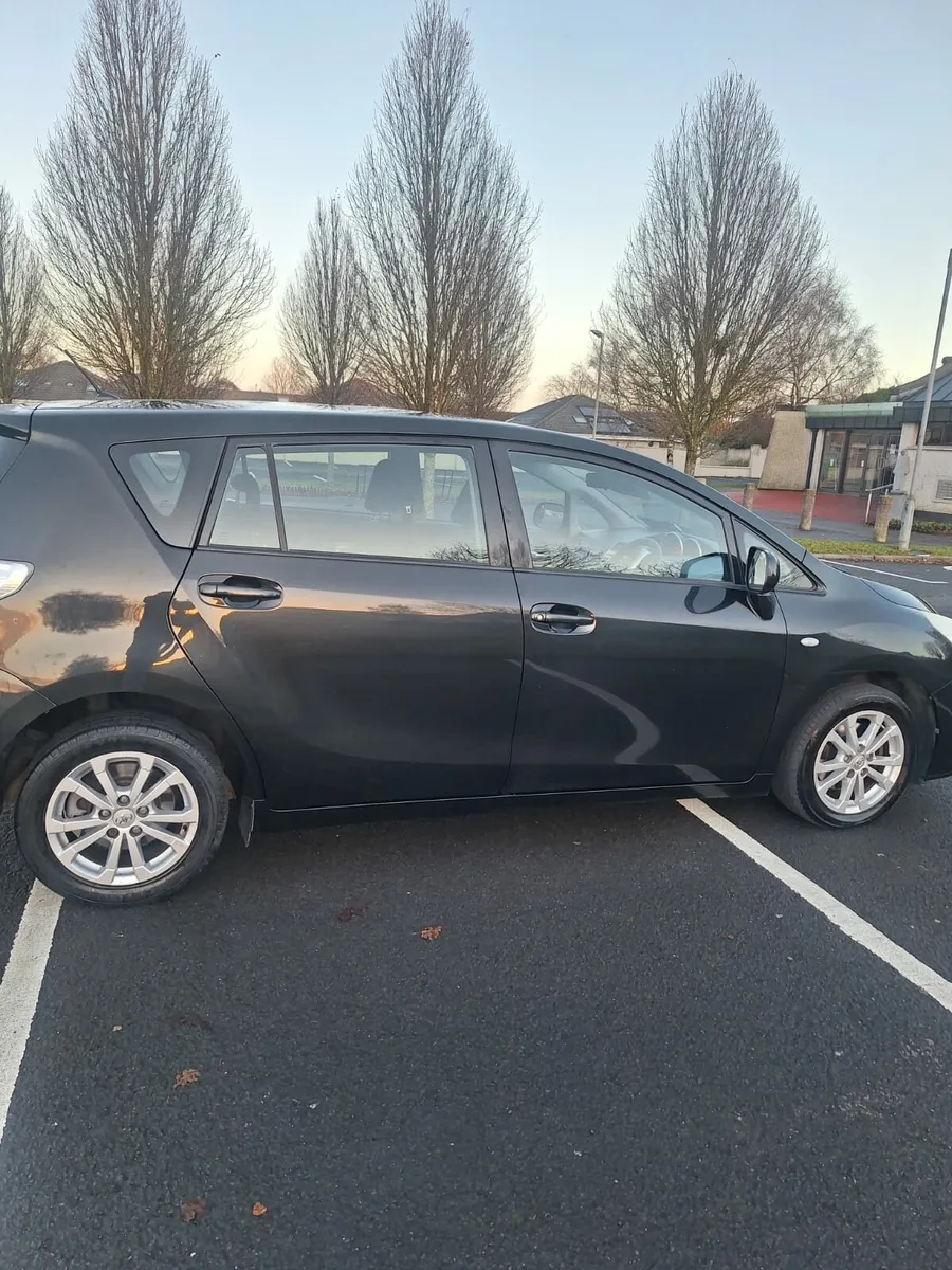 Toyota Verso 7 seater - Image 2