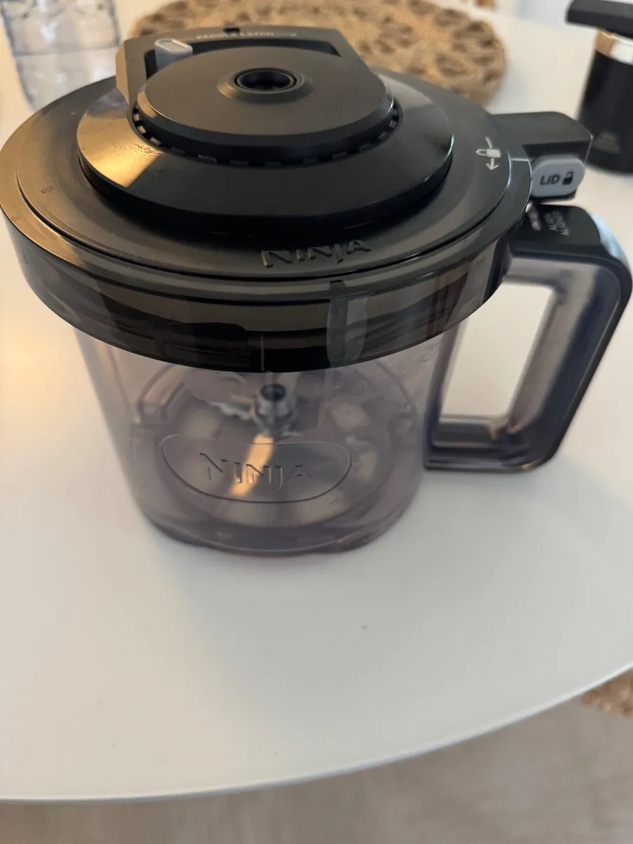 Ninja Cremi Deluxe 10 in 1 Ice cream/ Drink Maker - Image 3