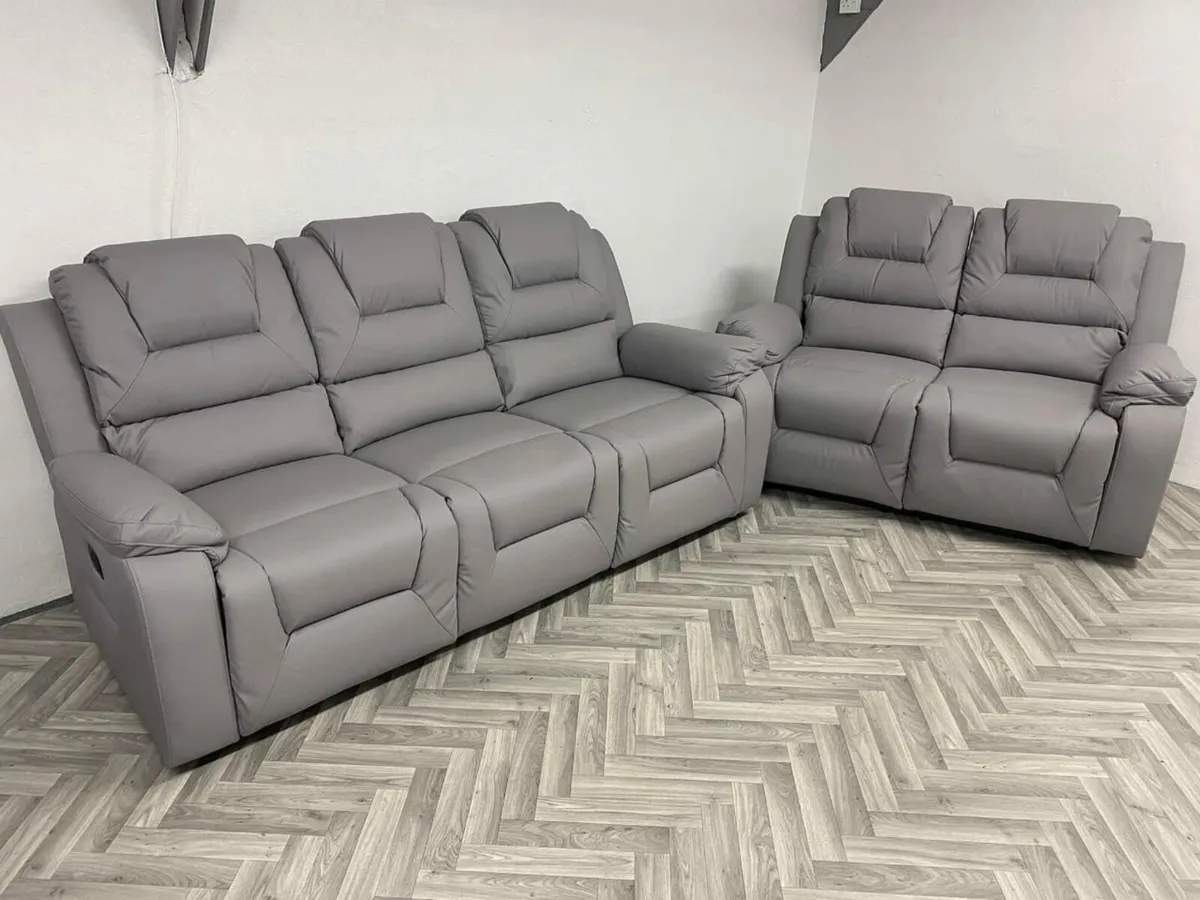 Axel 3+2 Manual Leather Recliner Sofa Set - Image 1