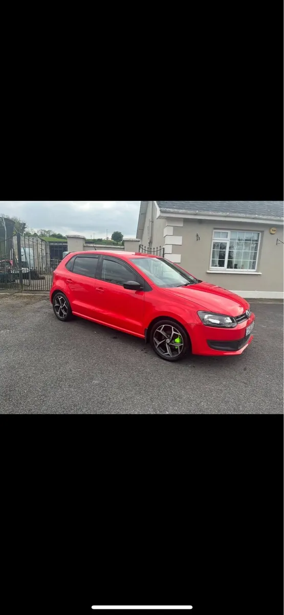 car breaking - Image 1