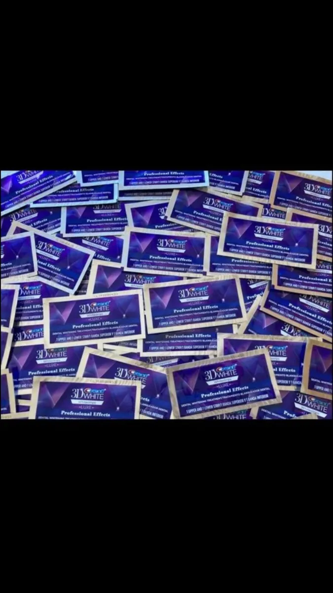 Crest 3d Teeth Whitening Strips - Image 4