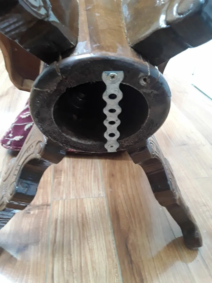 Victorian style coffee shop table in played walnut - Image 4