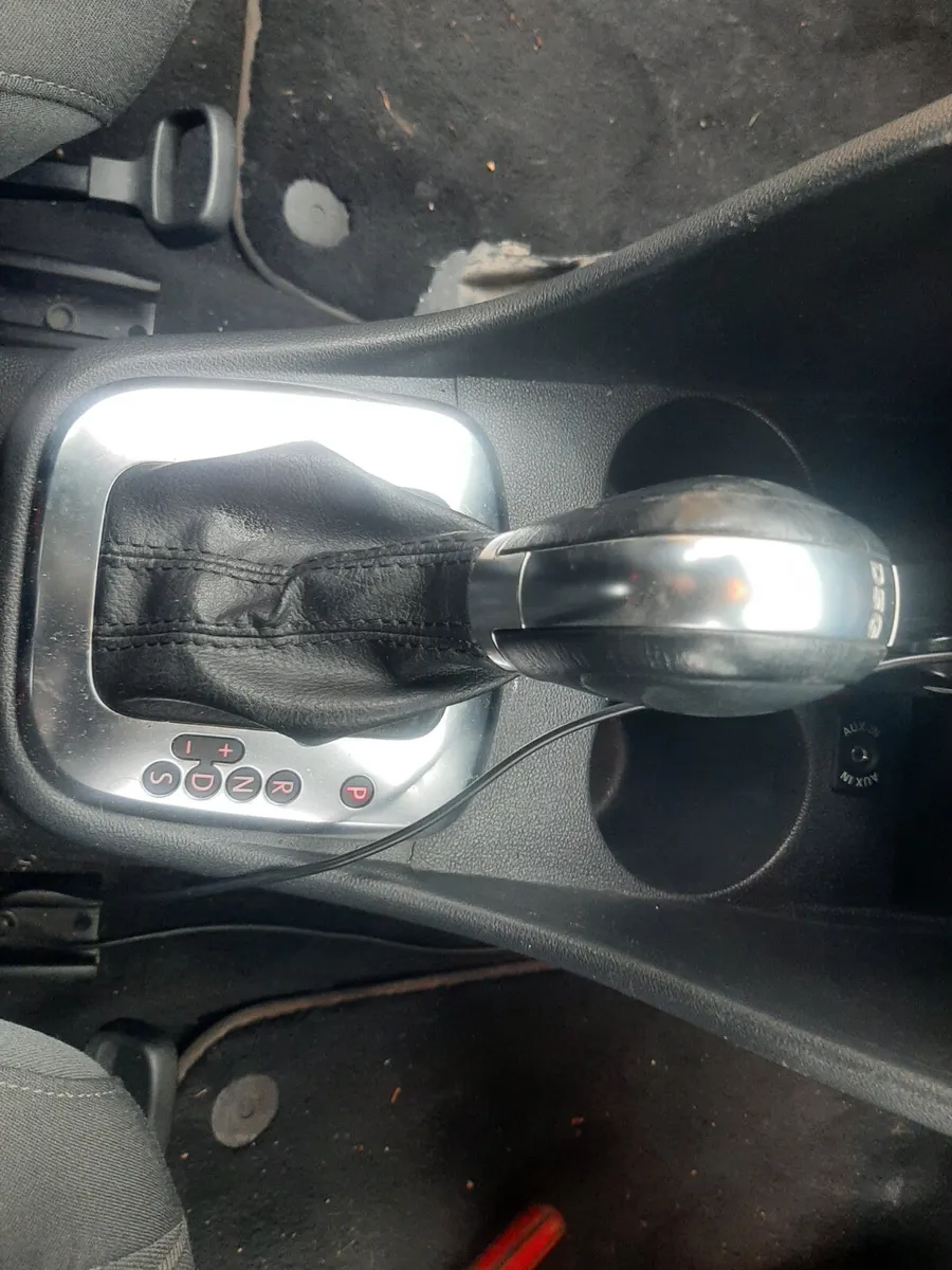 VW POLO AUTOMATIC 1.2 2013 PETROL ⛽ - Image 3