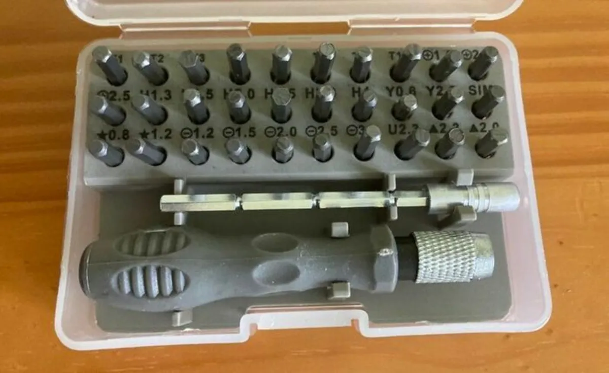 32 in 1 Precision Magnetic Screwdriver Toolkit - Image 2