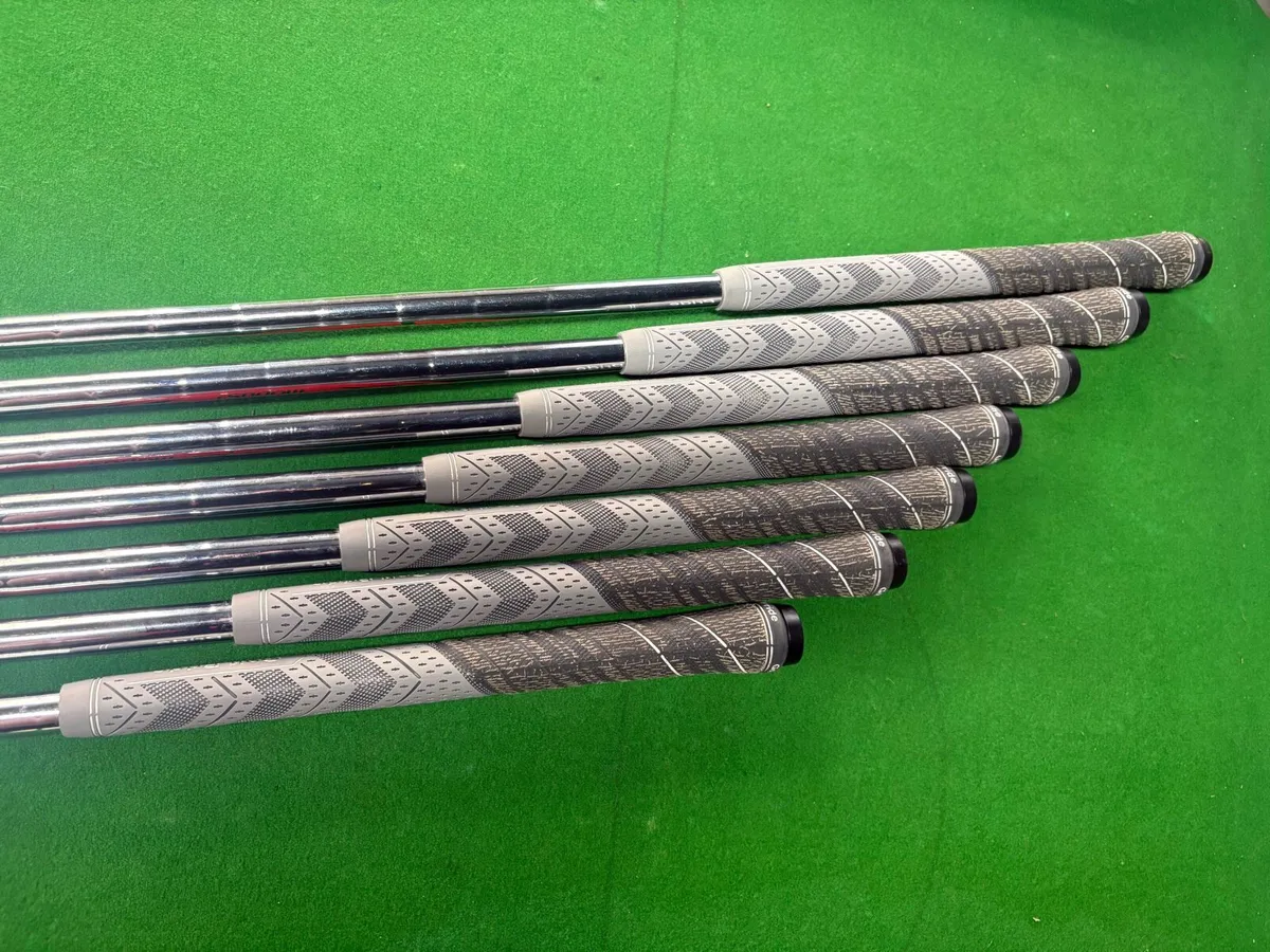 Mizuno jpx 921 irons stiff shaft combo set - Image 3