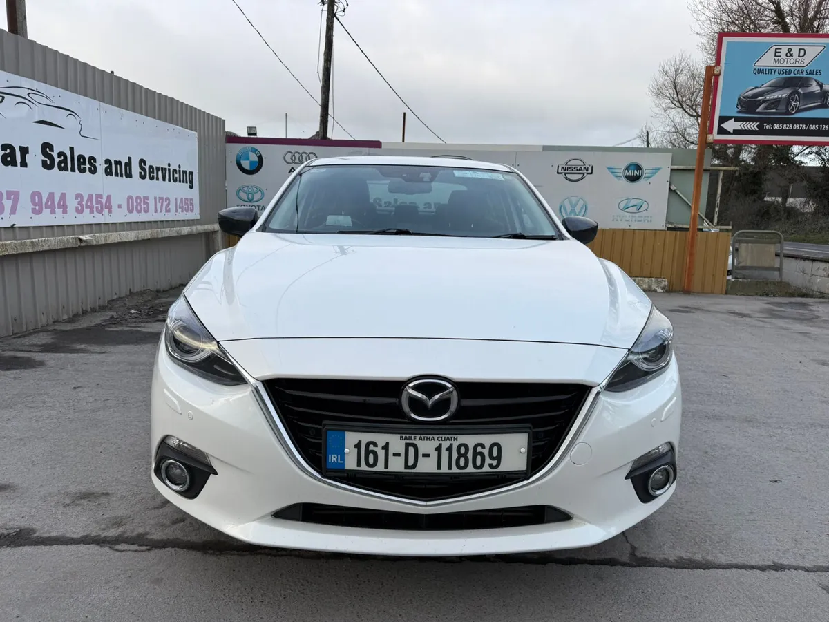 161 Mazda 3 2.2D PLATINUM White Pearl - Image 4