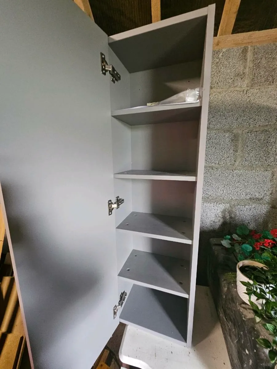 Bathroom floating shelf - Image 2