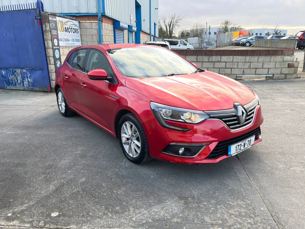 2017,Renault Megane Dynamq NAV DCi 1.5,Automatic - Image 3